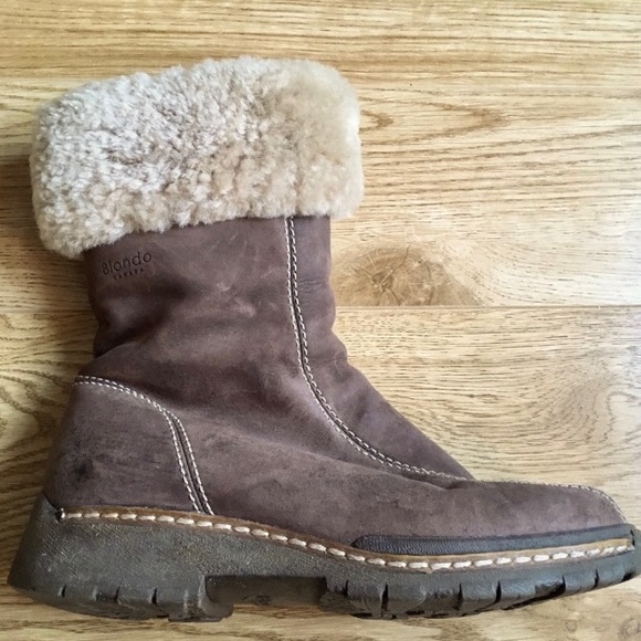 BLONDO Canada Women's Shearling Lined Brown Suede Zip-Up Winter Boots In size 7 - Picture 3 of 10